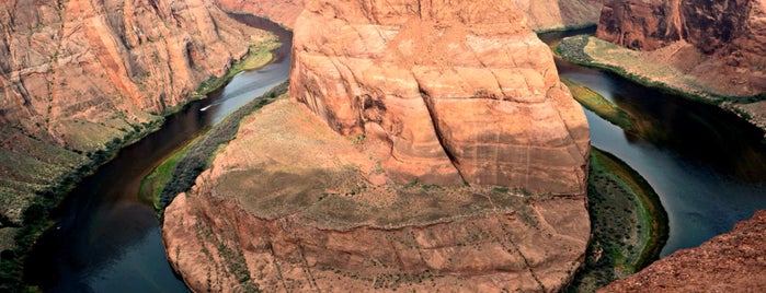 Horseshoe Bend Overlook is one of Carolineさんのお気に入りスポット.