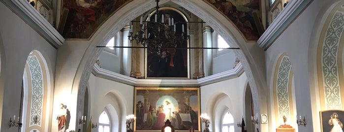 Sv. Marijas Magdalēnas baznīca is one of Iesaku!.