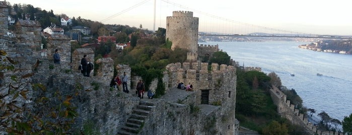 Rumeli Hisarı is one of Parks and Gardens.
