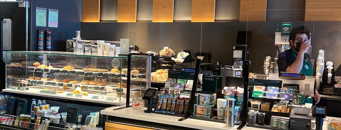 Starbucks is one of Thaisさんのお気に入りスポット.