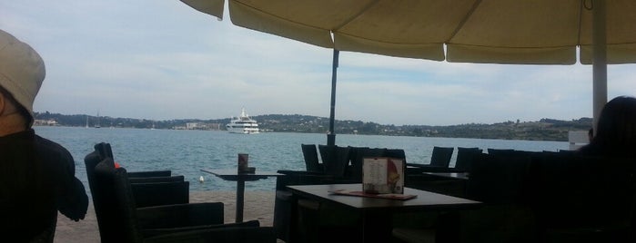 Café Da Luz is one of Georgia❤'ın Beğendiği Mekanlar.