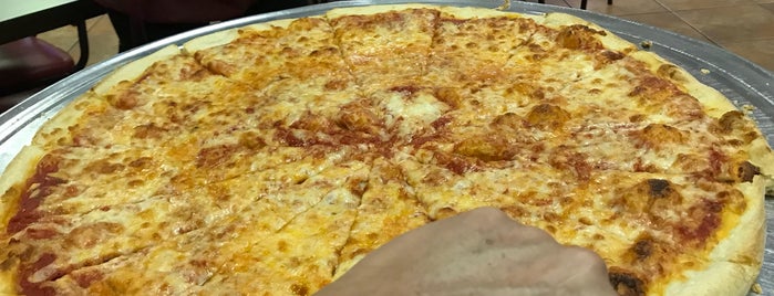 Steve's Pizza West is one of Must-visit Food in Miami.