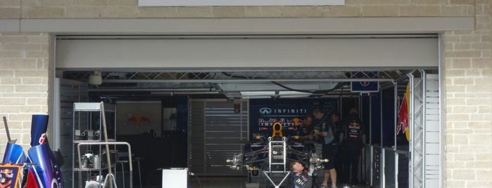 COTA Red Bull Racing Pit is one of Lieux qui ont plu à Montecristo.