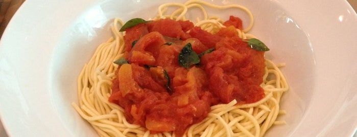 Spaghetti Notte is one of Lugares favoritos de Castle.