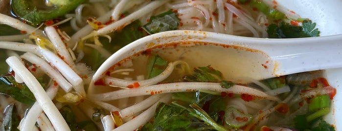 Pho Hoa is one of Tour De Nicollet.