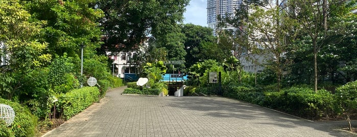 Duxton Plain Park is one of Singapore.