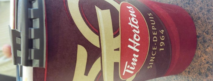 Tim Hortons is one of Darrenさんのお気に入りスポット.