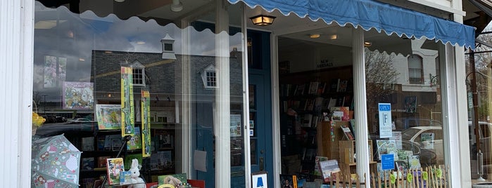 Fireside Bookstore is one of Cleveland and Lakewood.