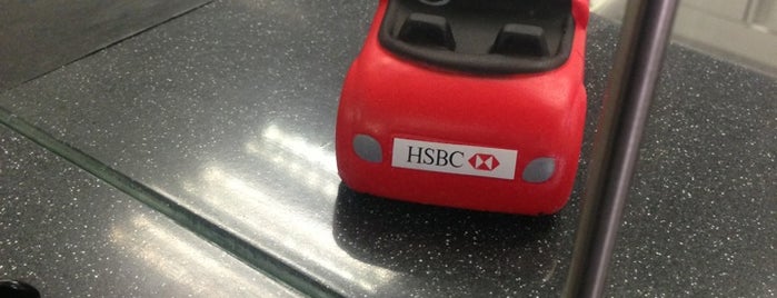 HSBC is one of Bancos.