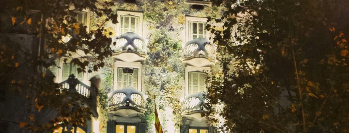 Casa Batlló is one of Tempat yang Disimpan Montserrat.