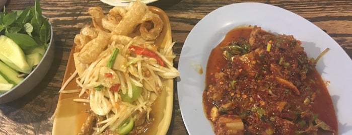 ตำปากแตก@คันคลอง is one of Chiang Mai Best Eats.