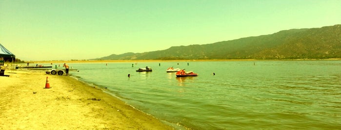 Lake Elsinore State Recreation Area is one of Lieux sauvegardés par Ahmad🌵.