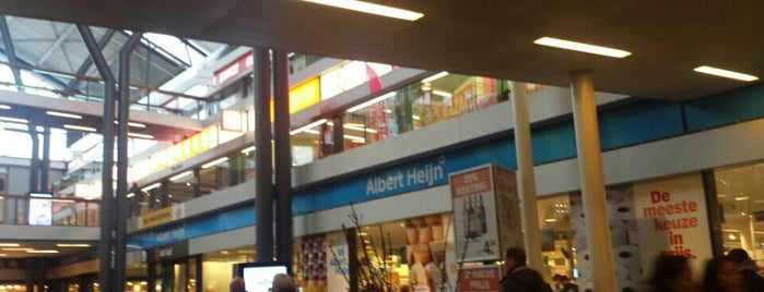Albert Heijn XL is one of สถานที่ที่ Antonia ถูกใจ.