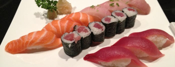 Feng Sushi is one of Lugares favoritos de Christian.