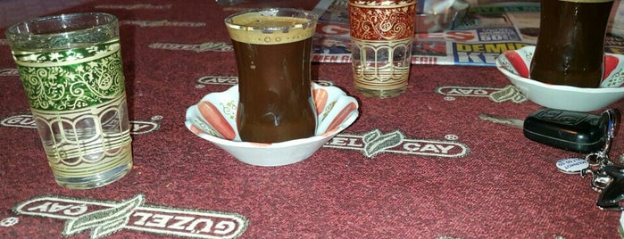 Deniz'cimle kahve keyfi is one of Lugares favoritos de Müzeyyen.