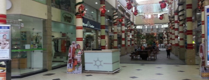 Shopping Calçadão is one of สถานที่ที่ Yusef ถูกใจ.