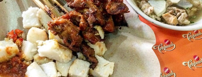 Sate babi Gunung Agung is one of Porky.