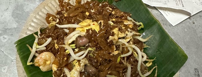 大山脚鸭蛋炒果条路边档 BM Duck Egg Char Koay Teow is one of Penang Food Trip.