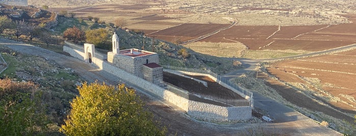Izozoel Kilisesi is one of Mardin.