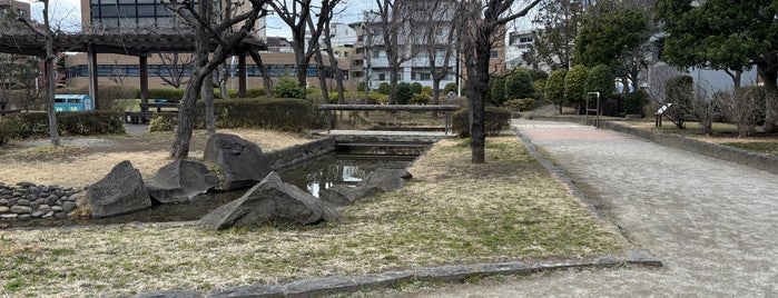 せせらぎの里 is one of 公園.