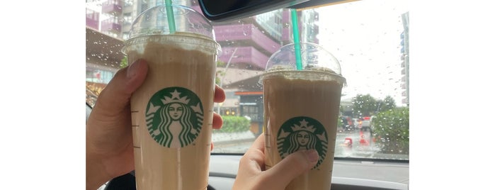 Starbucks is one of Mirzaさんのお気に入りスポット.