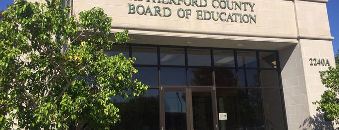 Rutherford county board of education is one of C.'ın Beğendiği Mekanlar.