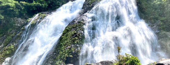 大川の滝 is one of 自然地形.
