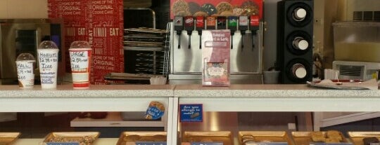 Great American Cookies is one of Justin’s Liked Places.