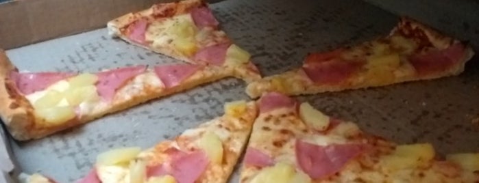 Piazza Pizza is one of Locais curtidos por Oblivion.