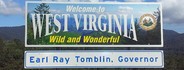 West Virginia Welcome Center is one of สถานที่ที่ Eric ถูกใจ.