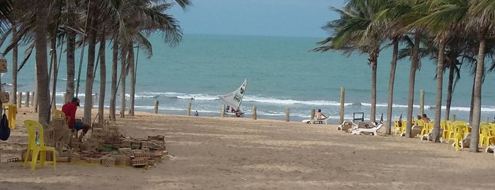 Chega Mais Beach Lounge e Restaurante is one of Tempat yang Disukai Renato.