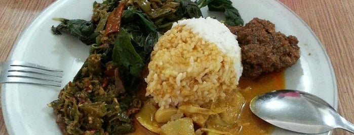 rumah makan padang murah meriah is one of Kuliner.
