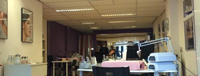 City-Nails is one of Korting in Den Haag.