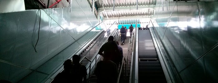 Estación 5 de Mayo - Metro de Panamá is one of Tempat yang Disukai Sergio.