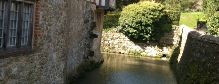 Ightham Mote is one of Carlさんのお気に入りスポット.