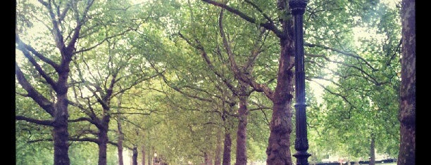 Грин-парк is one of London.