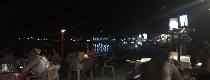 Seaslug's Beach Bar And Resto is one of Philippines - Février 2014.