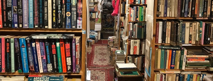 Hole In The Wall Books is one of Greg's Saved Places.