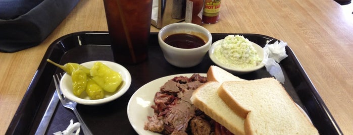 Mac's Bar-B-Que is one of * Gr8 BBQ Spots - Dallas / Ft Worth Area.