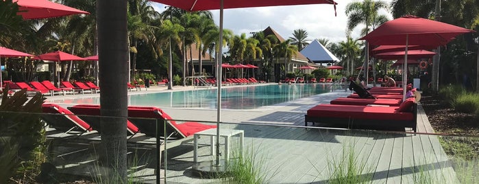 Slice Bar & Lounge Club Med Sandpiper Bay is one of Emilia’s Liked Places.