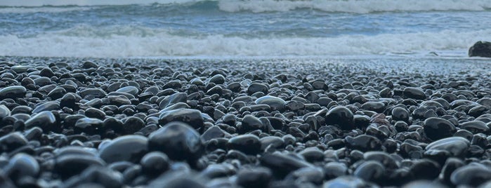 Black Sand Beach is one of Hawaii.