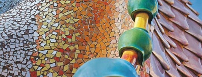Casa Batlló is one of Lugares favoritos de Pilar DM.