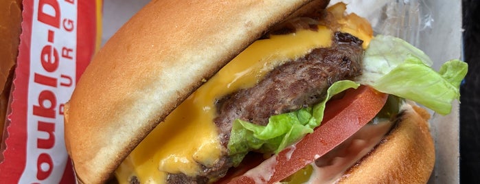 In-N-Out Burger is one of Orte, die Melanie gefallen.