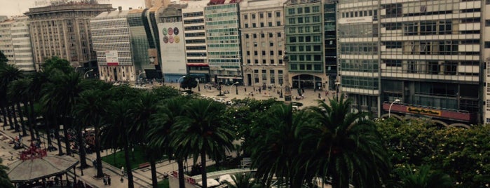 Los Cantones is one of Coruña.