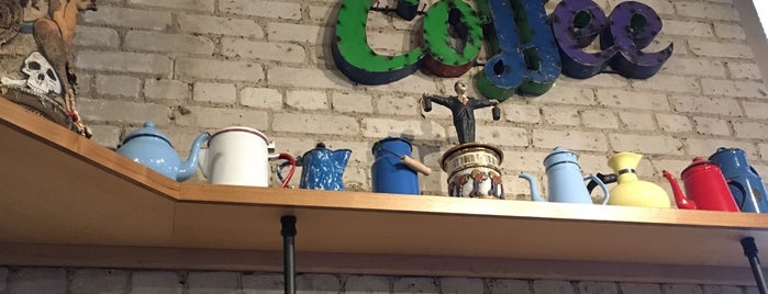 Mojo Coffee Gallery is one of Posti salvati di Harry.