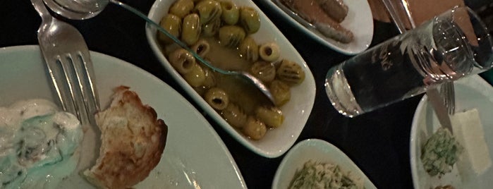 Kuytu Meze Balık is one of Selçuk'un Kaydettiği Mekanlar.