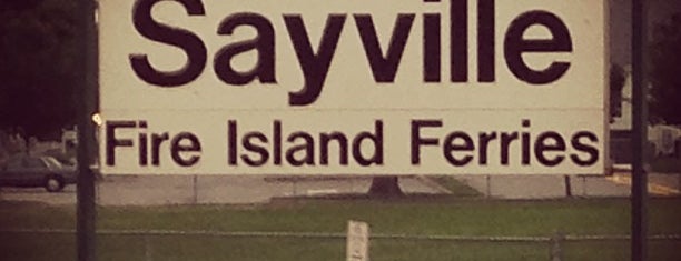 LIRR - Sayville Station is one of Jamaican Possie.