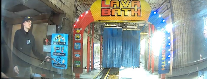 Southport Plaza Car Wash is one of Albert : понравившиеся места.