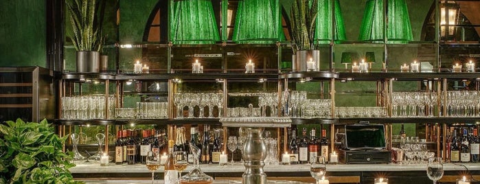 Sur Le Vert Wine Bar is one of Restaurants LA.