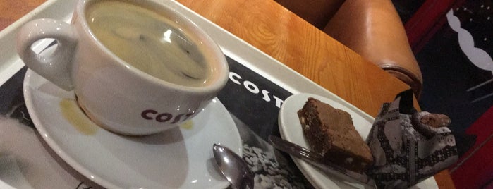 Costa Coffee is one of Orte, die James gefallen.